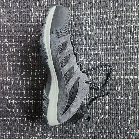 Columbia Men's Crestwood Hiking Shoe - Picture 2 of 8